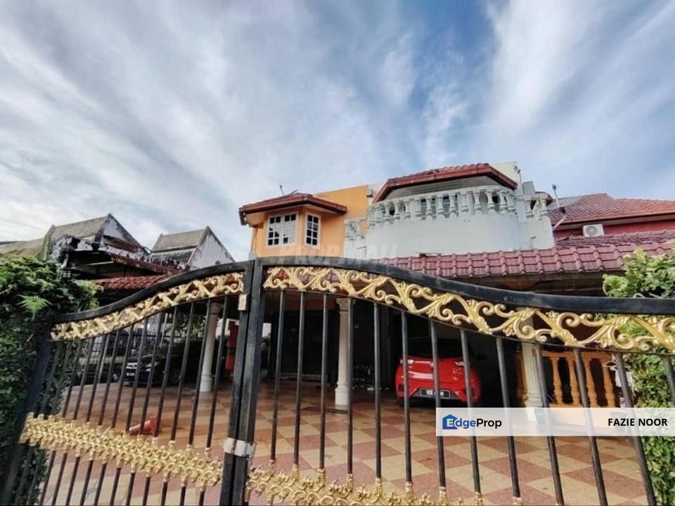 Fully Furnished Corner 2-Storey Bungalow @Jalan Jelutong Seksyen 3 Shah Alam, Selangor, Shah Alam