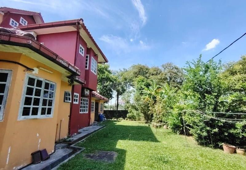 Fully Furnished Corner 2-Storey Bungalow @Jalan Jelutong Seksyen 3 Shah Alam