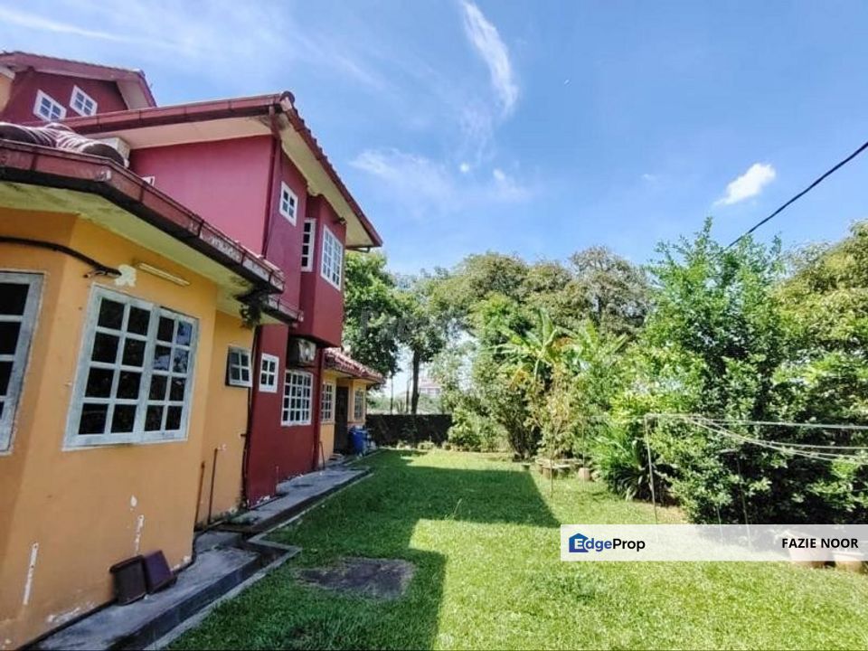 Fully Furnished Corner 2-Storey Bungalow @Jalan Jelutong Seksyen 3 Shah Alam, Selangor, Shah Alam