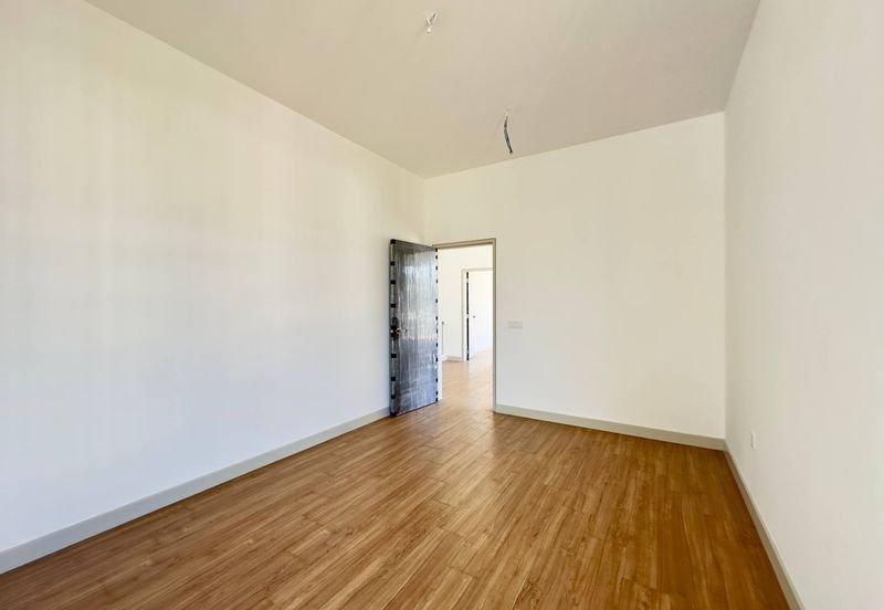 Elmina Green Three @ City of Elmina