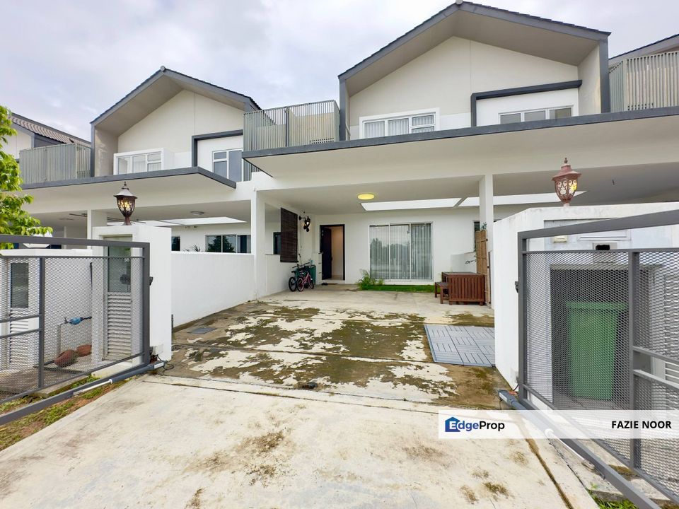 RENOVATED & BEAUTIFULLY FURNISHED !!! 2 Storey Terrace @ Gamuda Gardens Village Homes Rawang, Selangor, Rawang