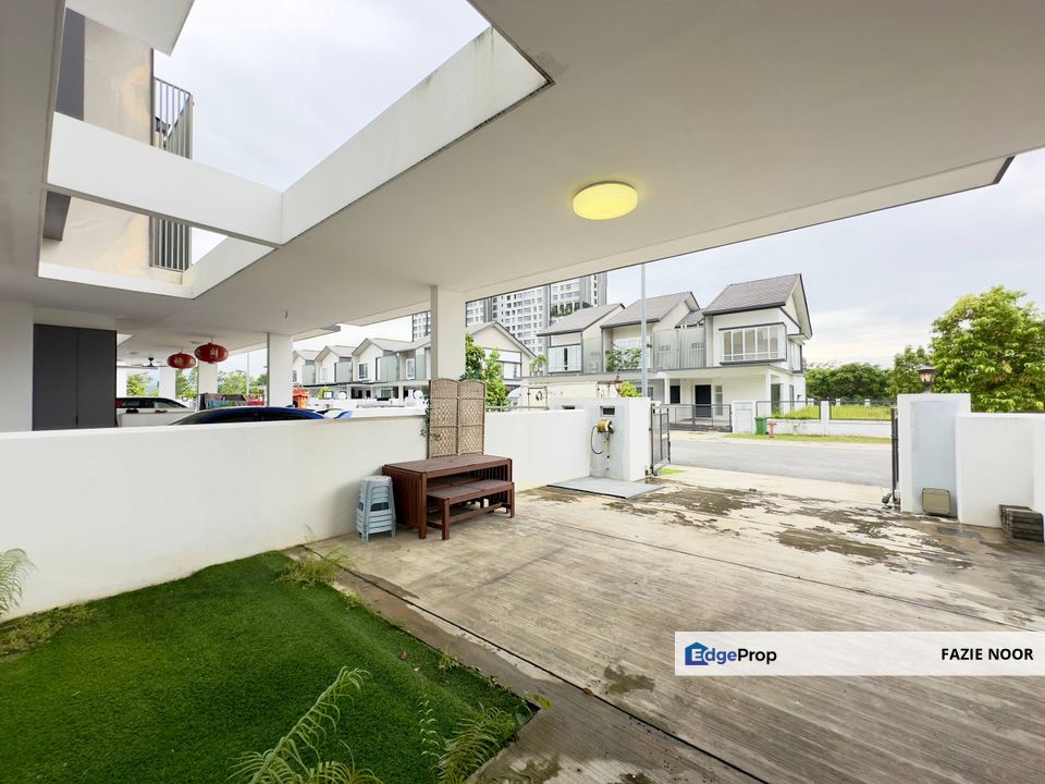 RENOVATED & BEAUTIFULLY FURNISHED !!! 2 Storey Terrace @ Gamuda Gardens Village Homes Rawang, Selangor, Rawang