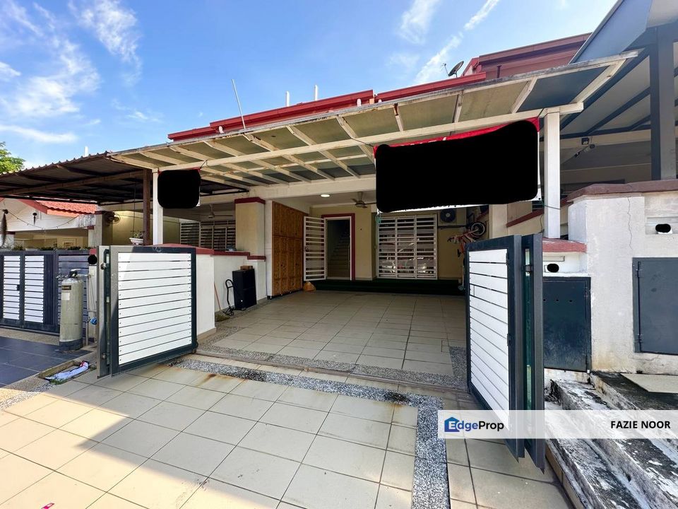 FULLY RENOVATED, FURNISHED with EXTENDED KITCHEN !! @Aman Putri U17 Shah Alam, Selangor, Petaling Jaya