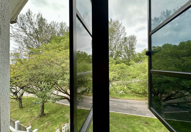 PKNS Seksyen 3 Bandar Baru Bangi Lake-Facing Two-and-a-Half-Storey Semi-D 