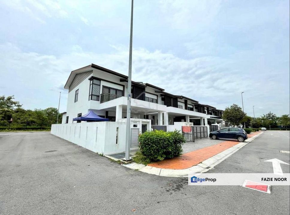 Myra Saujana, Dengkil, Kajang Selangor 2-Storey End Lot Fully Furnished For Sale !!!, Selangor, Kajang