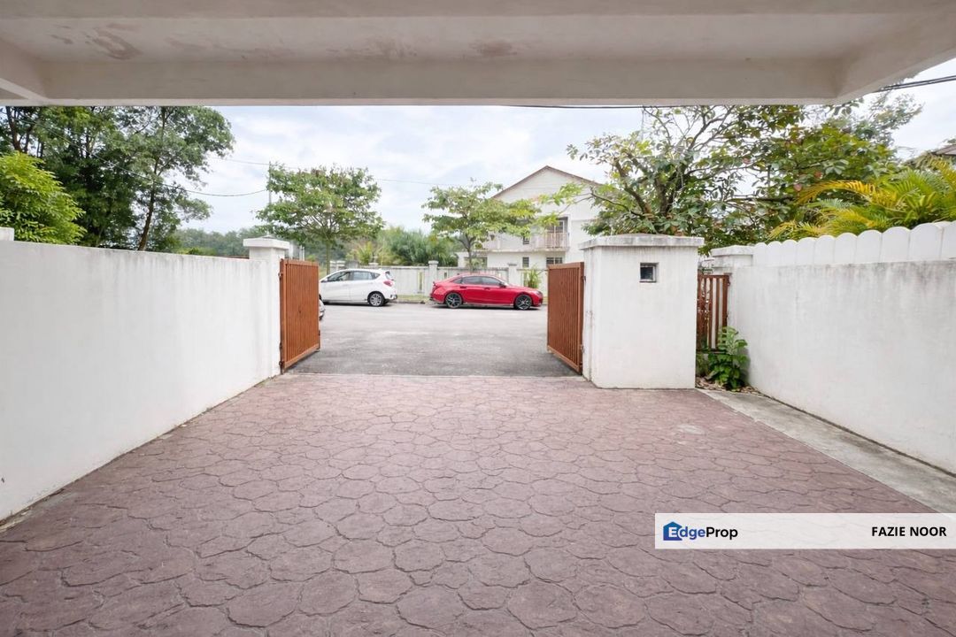 Azalea Homes, Kundang Jaya, Rawang 2-Storey Terrace Unit For Sale !!, Selangor, Rawang