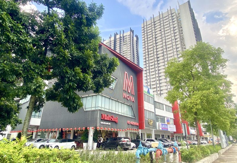 Lakeville Residences