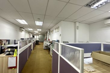 4 Storey Office Space Jalan Jubli Perak Seksyen 22 Shah Alam