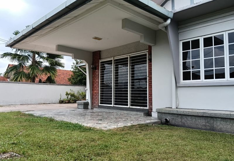 Single Storey Bungalow In Section 3 Pj