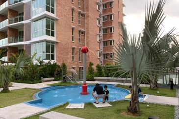 Sungai Long Residence