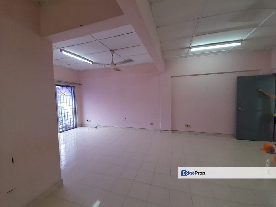 Apt Cheras Perdana Cheras Bandar Tun Hussien Onn Balakong Block A, Selangor, Cheras