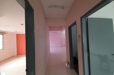 Cheras Perdana Apartment Block D, E