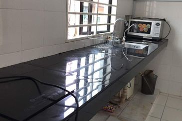 SL 8, Bandar Sungai Long