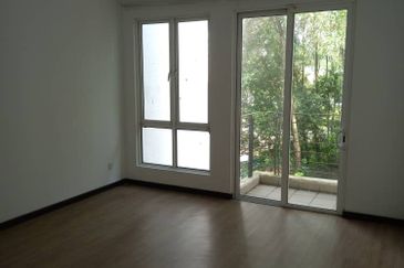 SL 8, Bandar Sungai Long