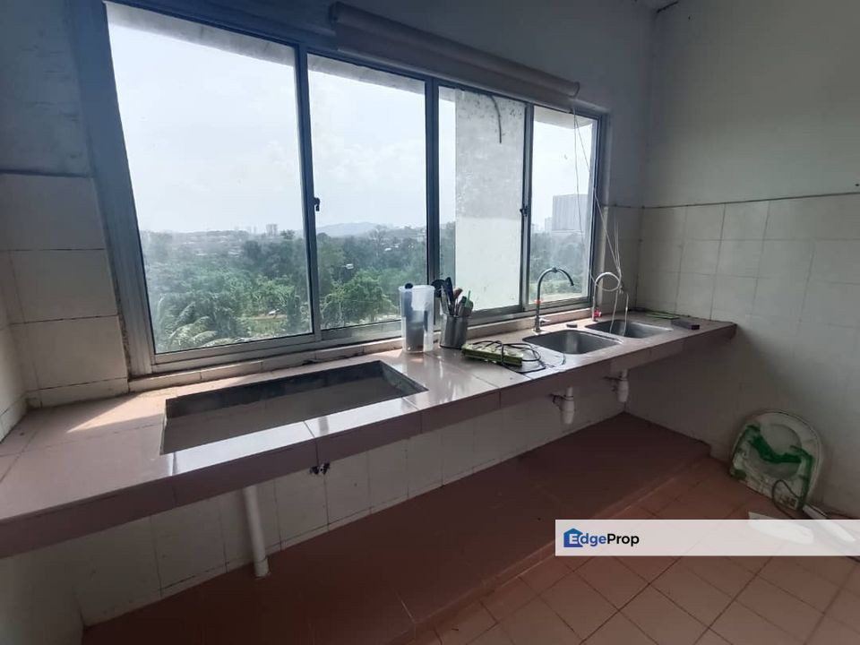 Pangsapuri Teratai Bandar Mahkota Cheras, Selangor, Bandar Sungai Long