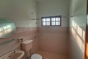 SL 6, Bandar Sungai Long