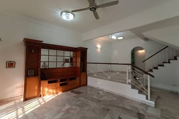 SL 6, Bandar Sungai Long