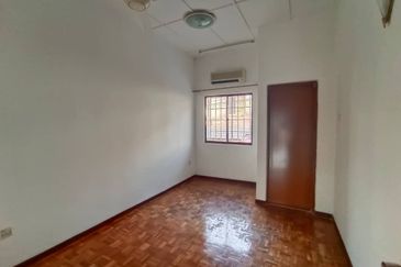 SL 6, Bandar Sungai Long