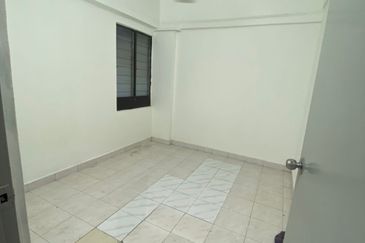 Pangsapuri Orkid, Bandar Mahkota Cheras