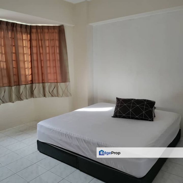 Gree Acre Park Bandar Sungai Long, Selangor, Bandar Sungai Long