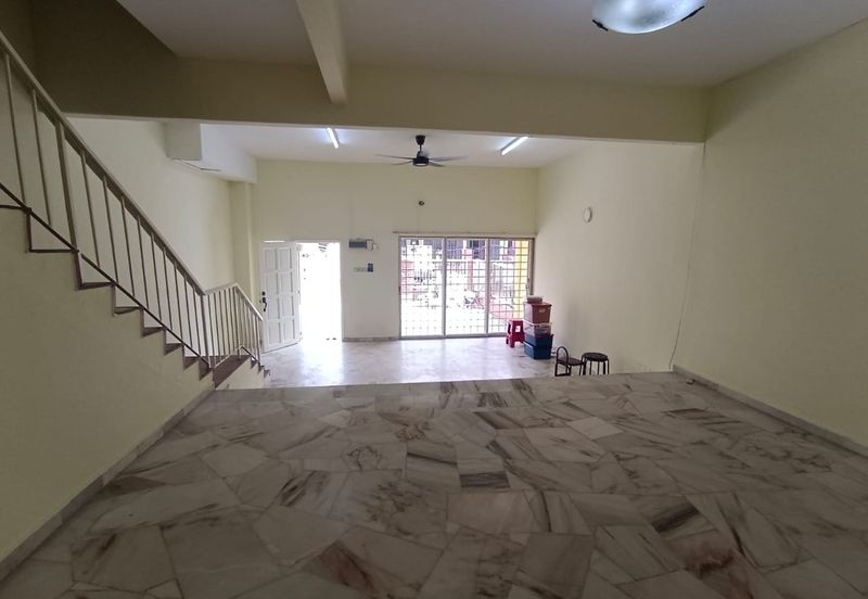 SL7, Bandar Sungai Long