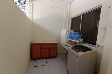 SL7, Bandar Sungai Long