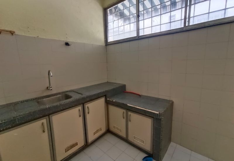 SL7, Bandar Sungai Long