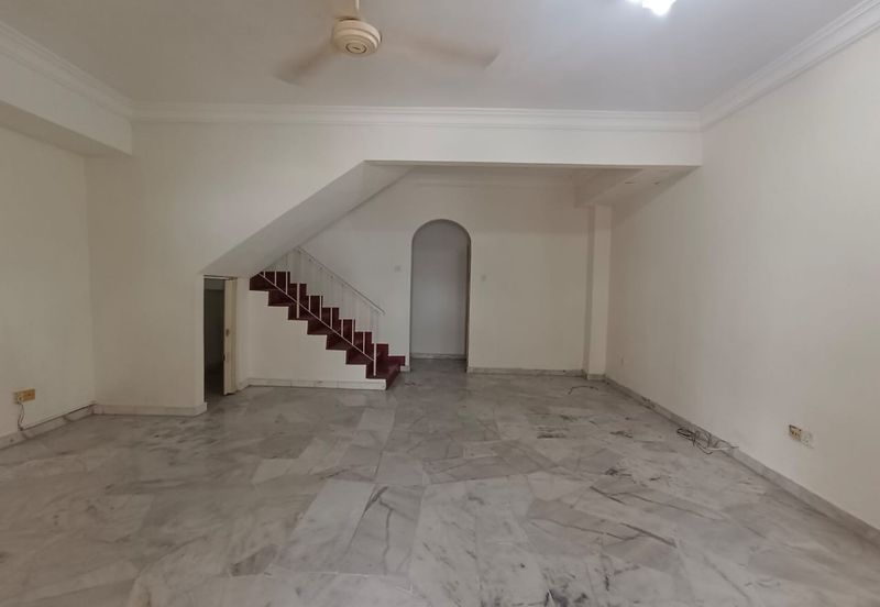 SL 6, Bandar Sungai Long