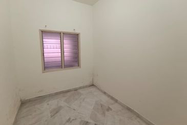 SL 6, Bandar Sungai Long