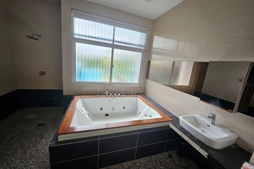 Wira Heights, Bandar Sungai Long