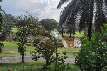 SL 3, Bandar Sungai Long