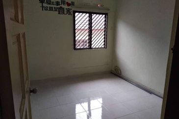 SL 6, Bandar Sungai Long