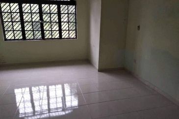 SL 6, Bandar Sungai Long