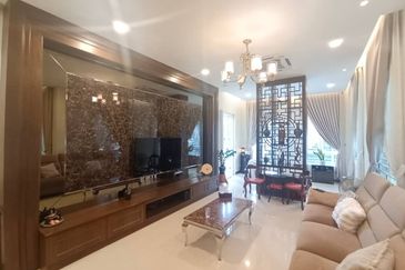 SL 14, Bandar Sungai Long