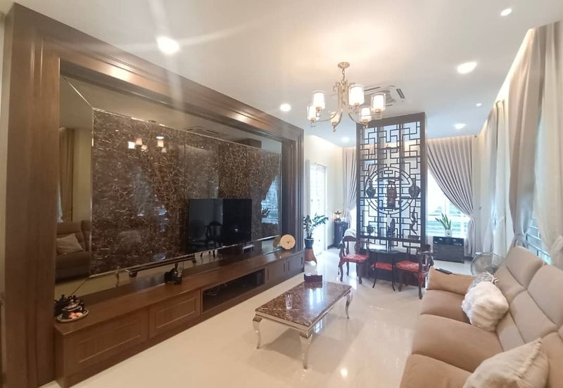 SL 14, Bandar Sungai Long