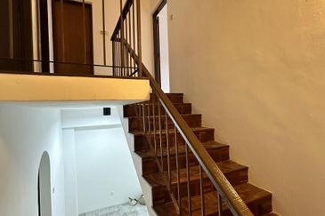 SL 6, Bandar Sungai Long