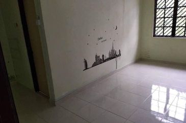 SL 6, Bandar Sungai Long