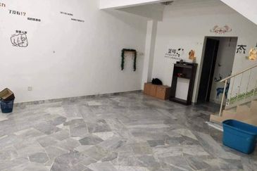 SL 6, Bandar Sungai Long