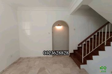 SL 6, Bandar Sungai Long