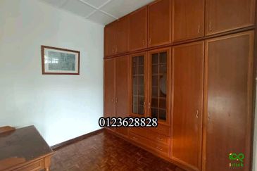 SL 6, Bandar Sungai Long