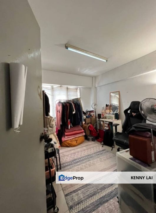 Taman Mihraja Aparment Neraby LRT, Kuala Lumpur, Cheras