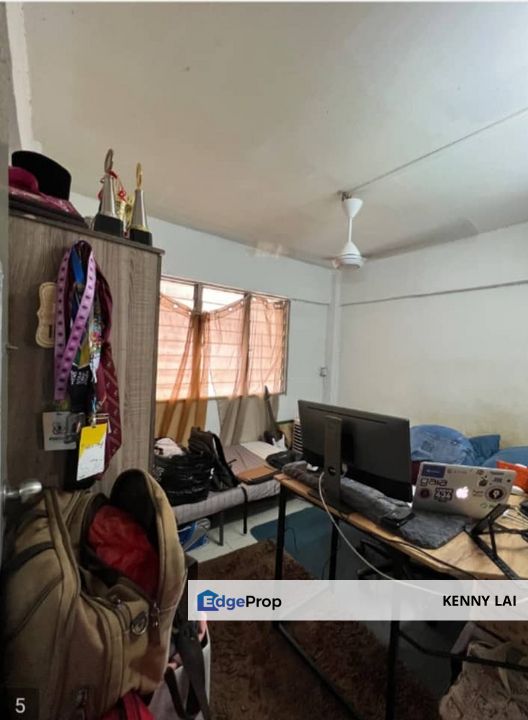 Taman Mihraja Aparment Neraby LRT, Kuala Lumpur, Cheras