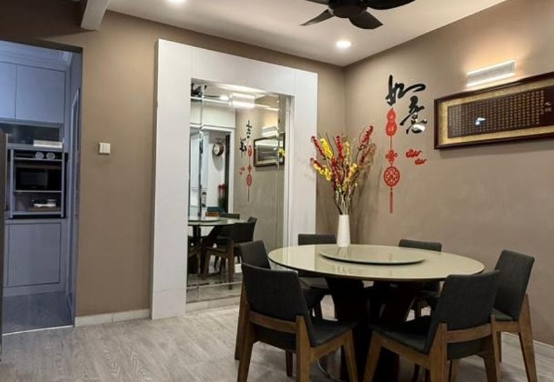 SL 11, Bandar Sungai Long