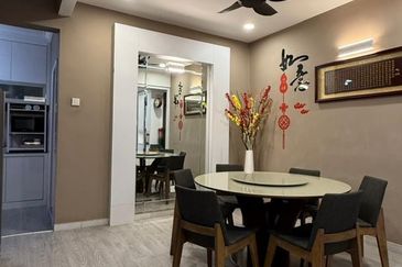 SL 11, Bandar Sungai Long