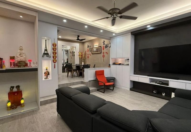 SL 11, Bandar Sungai Long