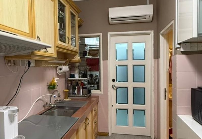 SL 11, Bandar Sungai Long