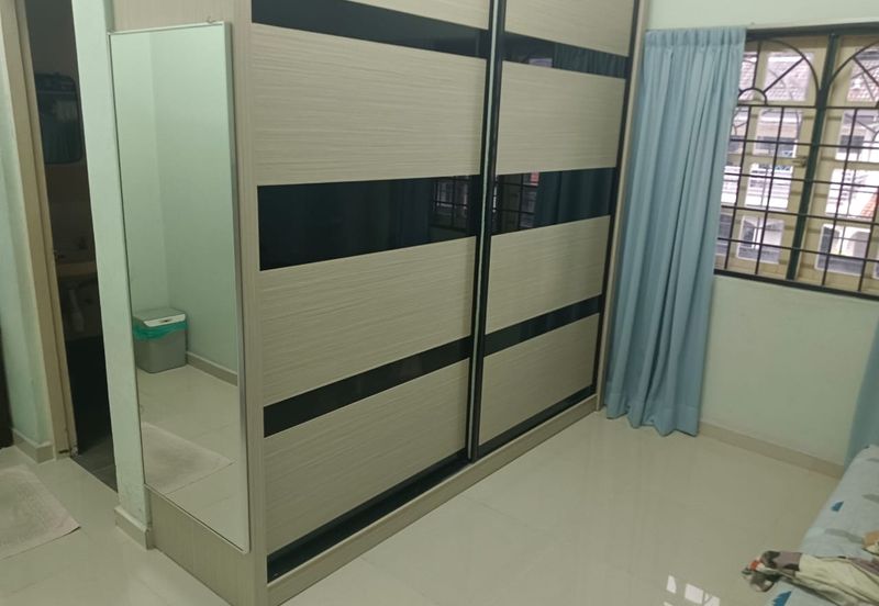 SL 6, Bandar Sungai Long