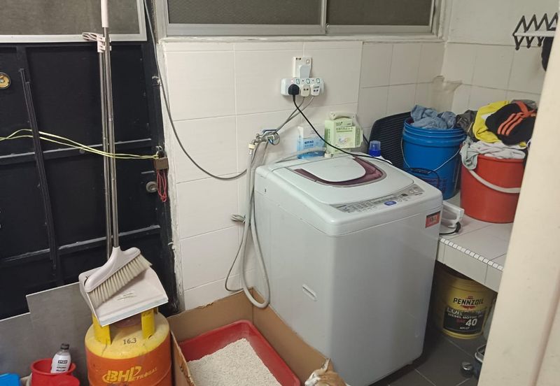 SL 6, Bandar Sungai Long