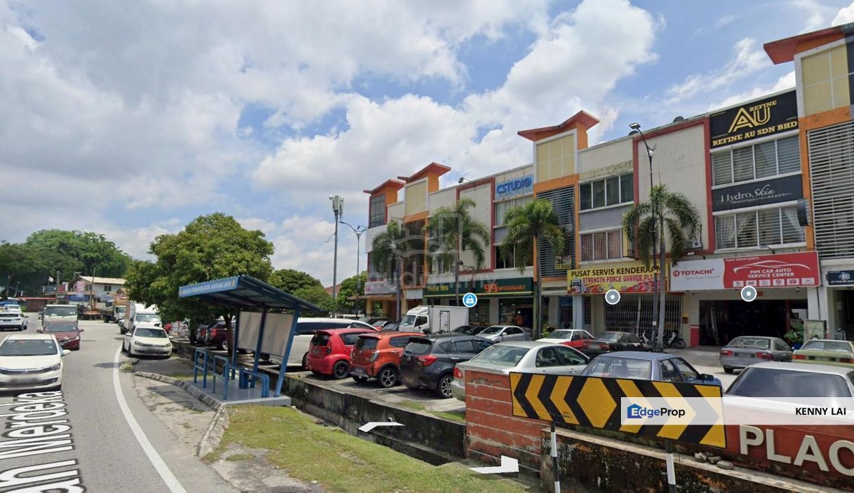 Merdeka Place Taman Seri Merdeka Ampang, Selangor, Ampang