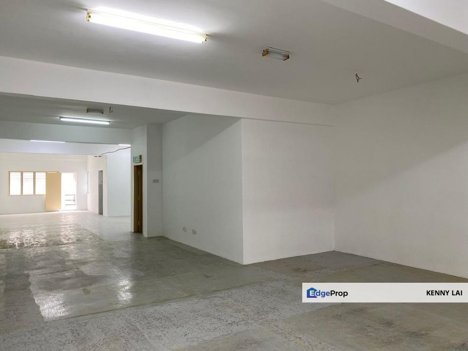 Merdeka Place Taman Seri Merdeka Ampang, Selangor, Ampang